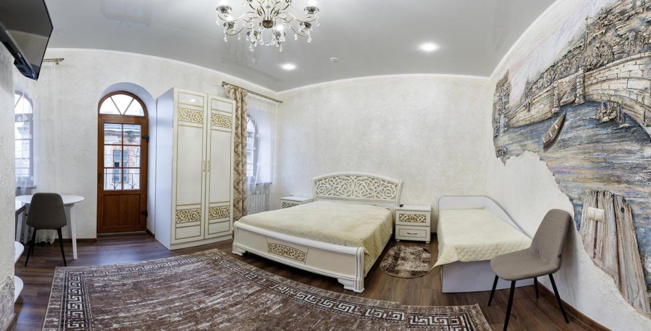 Апартаменти В Старому Місті Sweet House カームヤネツィ・ポジーリシクィイ エクステリア 写真